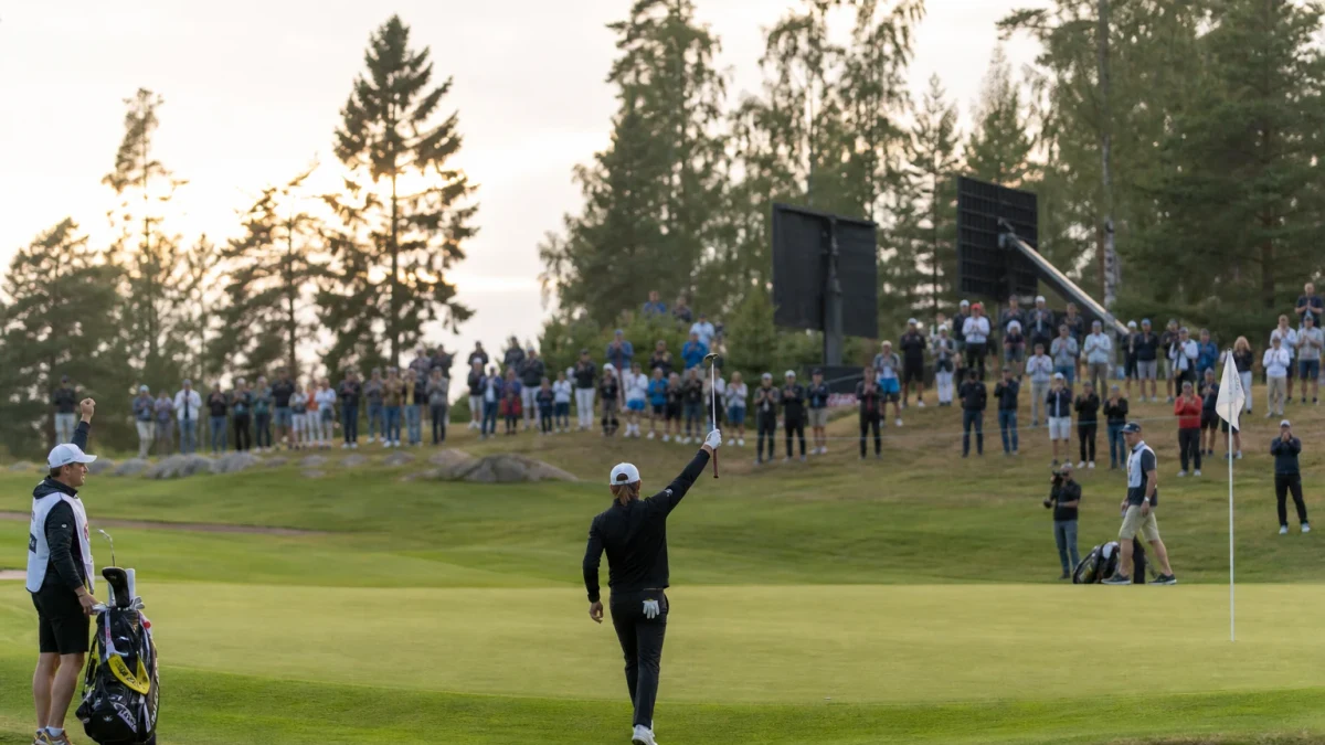 Illustrationsbild från en golfbana under tävling.